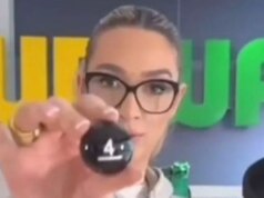 Som hviezda celebrít robí „lesbické“ sexuálne vtipy a dáva loptu späť do tašky v „najhoršom žrebovaní pohára vôbec“ GK Barry je v centre búrky kvôli štvrťfinálovému a semifinálovému žrebu ženského ligového pohára WSL Subway