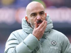 Správy Chelsea: Pocity Enza Marescu o budúcnosti, keď sa komentáre Blues target znovu vynárajú BURNLEY, ANGLICKO - 22. NOVEMBRA: Enzo Maresca manažér / hlavný tréner Chelsea počas zápasu Premier League medzi Burnley a Chelsea na Turf Moor 22. novembra 2025 v Burnley v Anglicku. (Foto: Robbie Jay Barratt - AMA/Getty Images)