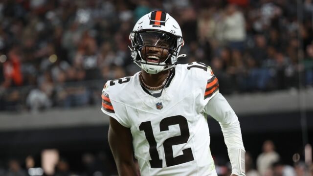 Správy NFL: Shedeur Sanders vyhral prvý štart kariéry, keď Browns zničil Raiders
