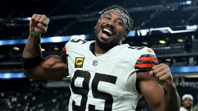 Správy NFL: Zdá sa, že Myles Garrett a Chloe Kim Správy NFL: Zdá sa, že Myles Garrett a Chloe Kim potvrdili klebety o rande bozkom