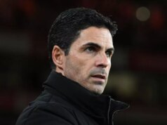 Správy z Arsenalu: Mikel Arteta povedal hviezde, že „treba hrať“, keď prepukla hádka – „cítili sme sa zle“ Mikel Arteta nie je spokojný s rečami o preskupení zápasov pre Arsenal