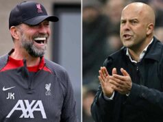 Správy z Liverpoolu: Arne Slot dostal verdikt s favoritom Jurgenom Kloppom za šokujúci návrat Arne Slot sa pozerá dole v technickej oblasti