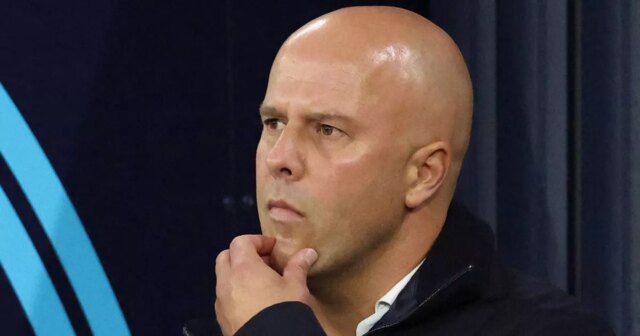 Arne Slot doteraz dohliadal na katastrofálnu sezónu pre majstrovský Liverpool