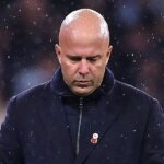 Arne Slot sklopí zrak