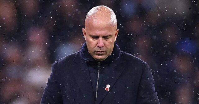 Arne Slot sklopí zrak