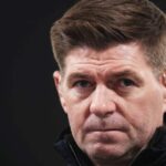 Steven Gerrard sa ospravedlnil, keď sa komentátor dostal na nepríjemné miesto | Futbal | Šport
