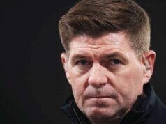 Steven Gerrard sa ospravedlnil, keď sa komentátor dostal na nepríjemné miesto | Futbal | Šport Steven Gerrard sa ospravedlnil, keď sa komentátor dostal na nepríjemné miesto | Futbal | Šport