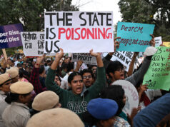 Stovky ľudí protestujú proti znečisteniu ovzdušia v Naí Dillí | Protesty Stovky ľudí protestujú proti znečisteniu ovzdušia v Naí Dillí | Protesty