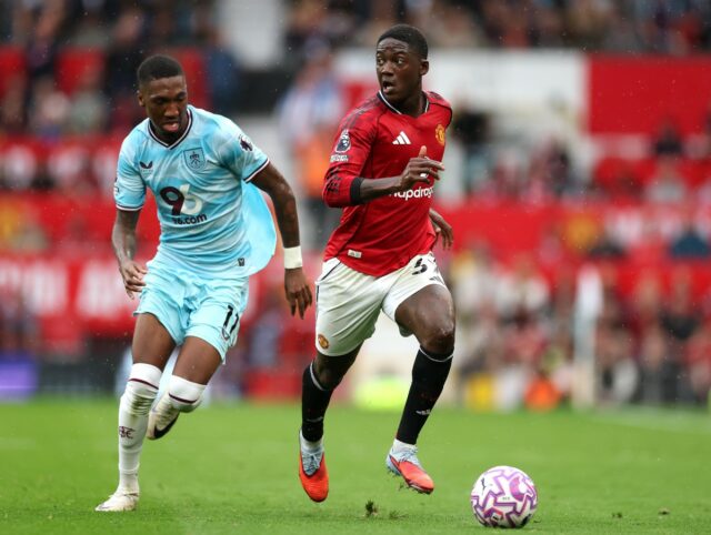 Stredopoliar Man United Kobbie Mainoo kontaktoval Neapol Stredopoliar Man United Kobbie Mainoo kontaktoval Neapol