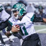 Stredoškolský futbal: Elijah McDaniel vedie Dorsey k víťazstvu v play-off