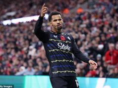 Sunderland 1:1 Everton: Granit Xhaka zrušil ohromujúce sólové úsilie Ilimana Ndiayeho – Black Cats zostali v prvej štvorke po druhom polčase súboja Ohromujúci gól Ilimana Ndiayeho rozsvietil v pondelok večer remízu Evertonu 1:1 so Sunderlandom