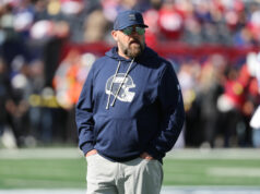 Super fanúšik Orlov Miles Teller vrhá tieň na Giants po streľbe Briana Dabolla logo pochodového šialenstva