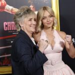 Tento týždeň vyšiel nový film Sydney Sweeney Christy, v ktorom hrala priekopnícku ženskú boxerku Christy Martin (vľavo).