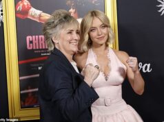 Sydney Sweeney odhaľuje, že uvažuje o skutočnom prechode na BOX po tom, čo pribrala 35 libier a „búšila proteínové kokteily“ v rámci prípravy na nový film. Tento týždeň vyšiel nový film Sydney Sweeney Christy, v ktorom hrala priekopnícku ženskú boxerku Christy Martin (vľavo).