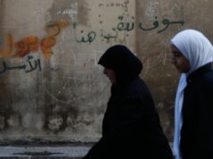 Sýria predĺžila zákaz vychádzania v Homse, keďže zabíjanie môže rozdúchať sektárske napätie | Správy o konflikte Sýria predĺžila zákaz vychádzania v Homse, keďže zabíjanie môže rozdúchať sektárske napätie | Správy o konflikte