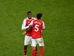 Tajné zbrane Mikela Arteta prešli novým testom, keď Arsenal pripravuje veľkú zmenu na severolondýnské derby Cristhian Mosquera a Piero Hincapie sú v rade na veľkú zmenu, Arsenal stratil Gabriela Magalhaesa