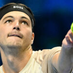 Taktická majstrovská trieda Taylora Fritza, keď rozoberá svoju stratégiu podávania a rýchlosť analýzy súdu