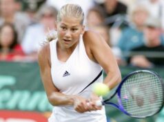 Tehotná Anna Kournikova otáča hlavy počas vzácneho výletu v športovom aute za 105 tisíc dolárov Yahoo entertainment home