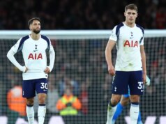 Thomas Frank povedal, čo musí urobiť v Tottenhame po prehre Arsenalu, pretože bol vydaný krutý verdikt Hráči Tottenhamu nemuseli dlho čakať, kým v nedeľu v Arsenale zažili ten pocit potápania