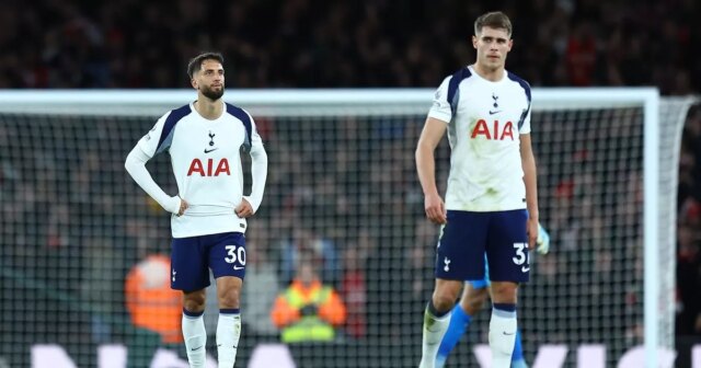 Hráči Tottenhamu nemuseli dlho čakať, kým v nedeľu v Arsenale zažili ten pocit potápania