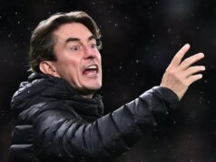 Thomas Frank reaguje na brutálne urážky Mickyho van de Vena a Djeda Spencea Tottenhama pri prehre Chelsea Thomas Frank reagoval na to, čo sa stalo na plný úväzok medzi ním a dvoma hráčmi Tottenhamu po prehre s Chelsea