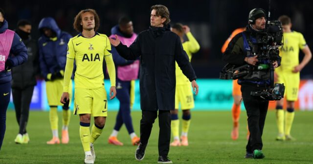 Xavi Simons sa od svojho príchodu z RB Lipsko snažil nájsť konzistentnú štartovaciu rolu v tíme Thomasa Franka Tottenham Hotspur.