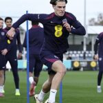 Alex Scott (na obrázku) a Marc Guehi boli vynechaní z tímu Anglicka pre ich súboj so Srbskom