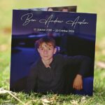 Tisícky smútiacich sa vo štvrtok zišli, aby sa rozlúčili s tínedžerským hráčom kriketu Benom Austinom (na snímke) na Junction Oval v Melbourne.