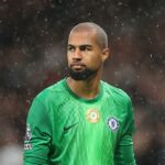 Tento 28-ročný hráč prišiel do Chelsea z Brightonu v roku 2023 po tom, čo stratil svoje miesto na štarte pod vedením bývalého šéfa Seagulls Roberta de Zerbiho a ťažko si získal podporu svojho klubu.