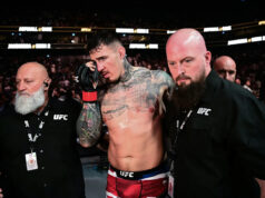 Tom Aspinall poskytuje lekársku diagnostiku poranenia oka UFC 322 Download app from appStore