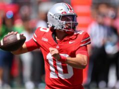 Top 10 brutálnych memov Juliana Sayina, ktoré rozbili internet po tom, čo QB v štáte Ohio zachytilo strašné zachytenie pri prvej jazde vs. Michigan logo pochodového šialenstva