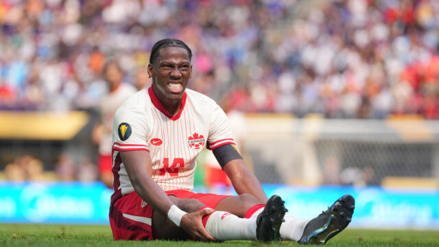 Tottenham môže vysadiť tohto severoamerického útočníka pod jednou podmienkou, uhryzne Paratici?
