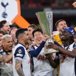 Tottenham plánuje predĺžiť zmluvu s Yvesom Bissoumom, ak sa mu ho v januári nepodarí predať