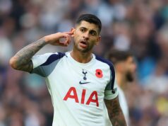 Tottenham povedal, že „strašný“ hráč je ich „slabinou“ po tom, čo Spurs drží Manchester United Tottenham povedal, že „strašný“ hráč je ich „slabinou“ po tom, čo Spurs drží Manchester United