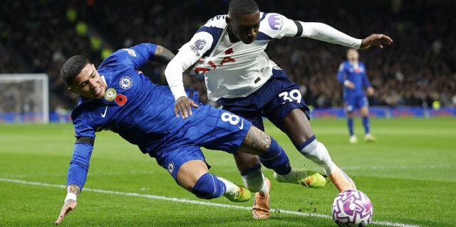 Tottenham vs Chelsea - Premier League: Live skóre, správy o tíme a aktualizácie, keď Joao Pedro dáva Blues do popredia, zatiaľ čo Moises Caicedo trestá nedbalých Spurs
