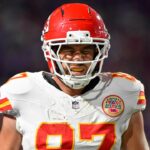 Travis Kelce dostal obrovský zásah od obrancu Billsa