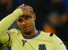 Tréner Barcelony vydal jasné posolstvo Marcusa Rashforda po tom, čo hviezda Man Utd nastúpila na lavičku Chelsea Marcus Rashford si položí ruku na hlavu.