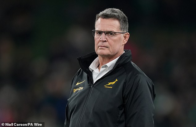 Tréner Juhoafrickej republiky Rassie Erasmus posiela varovanie na svoju stranu Rassie Erasmus varoval svoju Juhoafrickú stranu pred sebauspokojením pred ich stretom s Walesom v Cardiffe