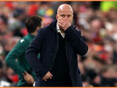 Tréner Liverpoolu Arne Slot sa začína báť o svoju prácu Tréner Liverpoolu Arne Slot sa začína báť o svoju prácu