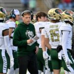 Tréner UAB vysvetľuje rozhodnutie hrať po incidente bodnutia spoluhráča