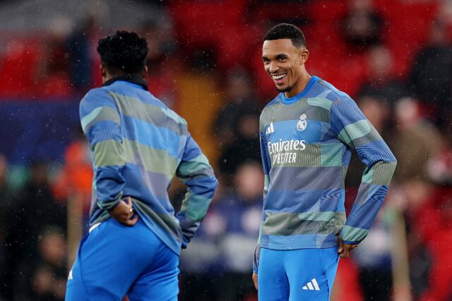 Trent Alexander-Arnold vypískal návrat Liverpoolu s Realom Madrid v súboji Futbalový stĺp Adama Cleryho