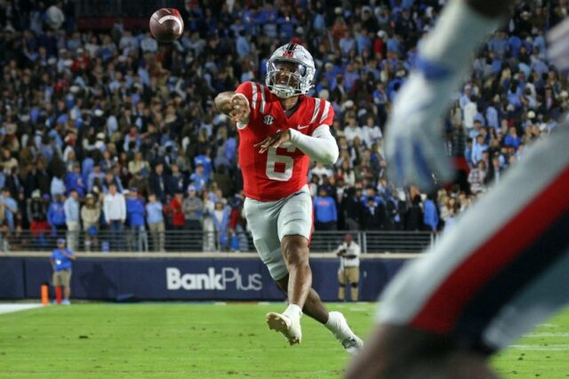 Futbal NCAA: Južná Karolína v Mississippi