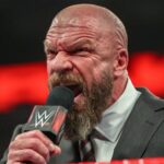 Triple H prerušuje ticho po významnom oznámení