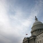 Trump naživo: Snemovňa USA sa vracia do Washingtonu na hlasovanie o odstavení vlády | Správy Donalda Trumpa