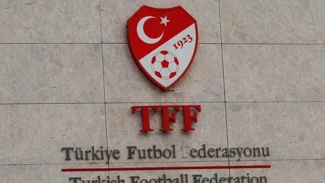 Turecký zásah proti tajným hazardným hrám sa rozšíri, tvrdí prokurátor
