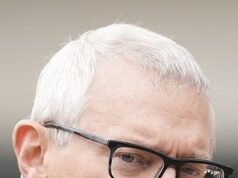 Týranie Joeyho Bartona zo strany „oblaku špiny“ spôsobilo, že Jeremy Vine sa takmer zrútil na súde, keďže televízny moderátor povedal súdu, že sa obával o bezpečnosť svojich dcér. Jeremy Vine bol blízko k zrúteniu na súde po tom, čo o ňom napísal Joey Barton