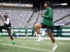 Tyrod Taylor dal najavo svoje pocity, keď bol menovaný štartérom Jets po lavičke Justina Fieldsa logo pochodového šialenstva