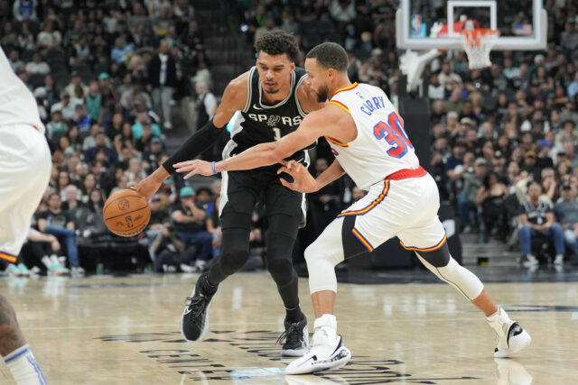 Ukážka a predpoveď Golden State Warriors vs San Antonio Spurs logo pochodového šialenstva