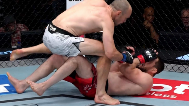 Uros Medic knokautuje moslima Salichova
