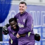 Idrissa Gueye a Michael Keane zakopali vojnovú sekeru po ich pondelkovej hádke